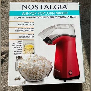 NIB! Nostalgia Red 16 cups Air-Pop Popcorn Maker makes a great gift 🎁